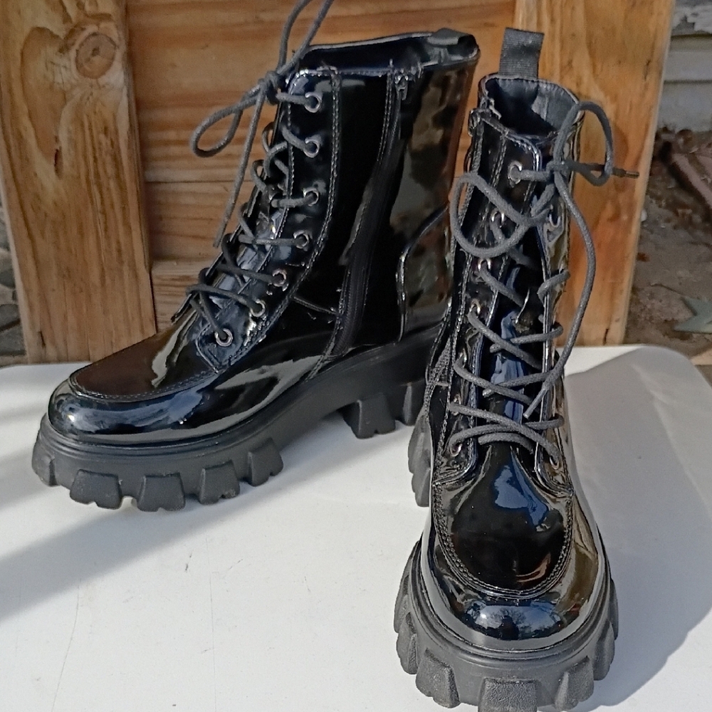 Nature Breeze Glossy Black Combat Boots